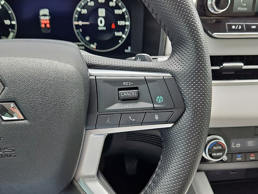 2025 Mitsubishi Outlander PHEV SEL