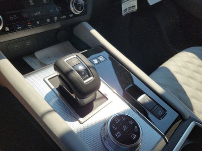 2025 Mitsubishi Outlander PHEV SEL