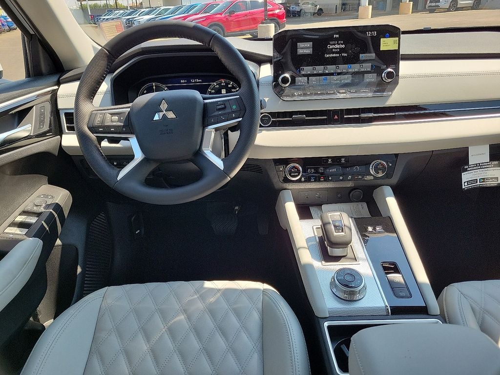 2025 Mitsubishi Outlander PHEV SEL