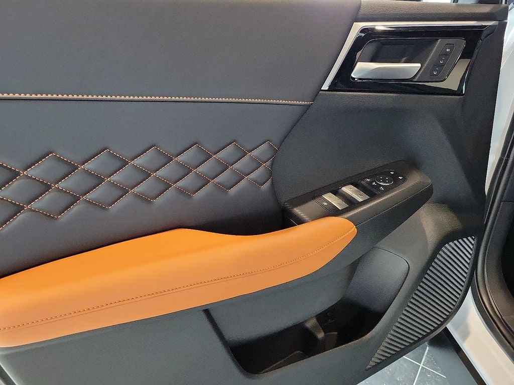 2025 Mitsubishi Outlander PHEV SEL