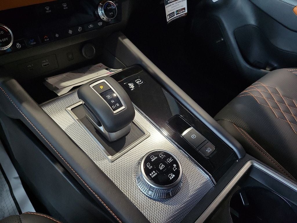 2025 Mitsubishi Outlander PHEV SEL