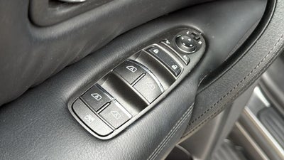 2022 Nissan Armada SV