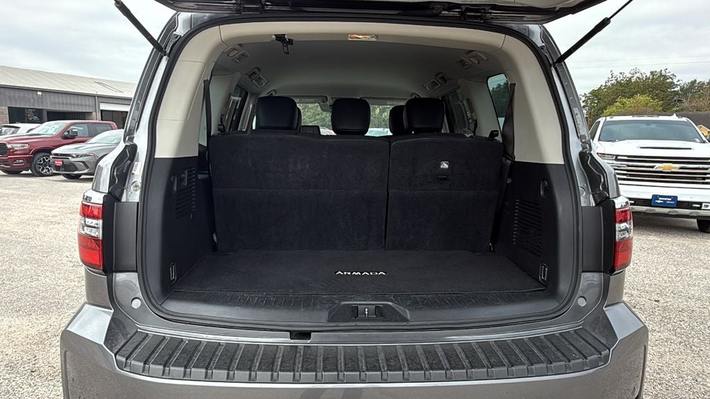 2022 Nissan Armada SV