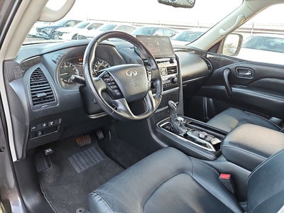 2024 INFINITI QX80 LUXE
