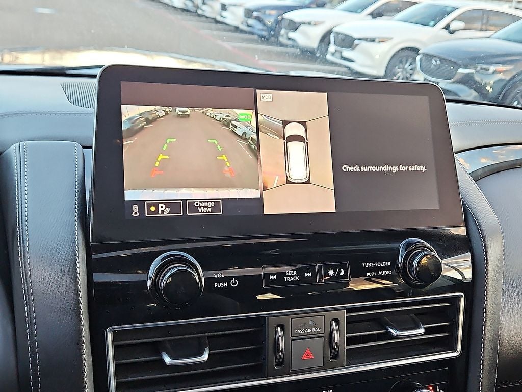 2024 INFINITI QX80 LUXE