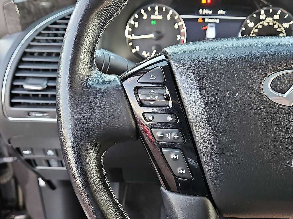 2024 INFINITI QX80 LUXE