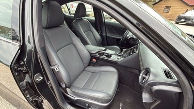 2023 Lexus IS 300