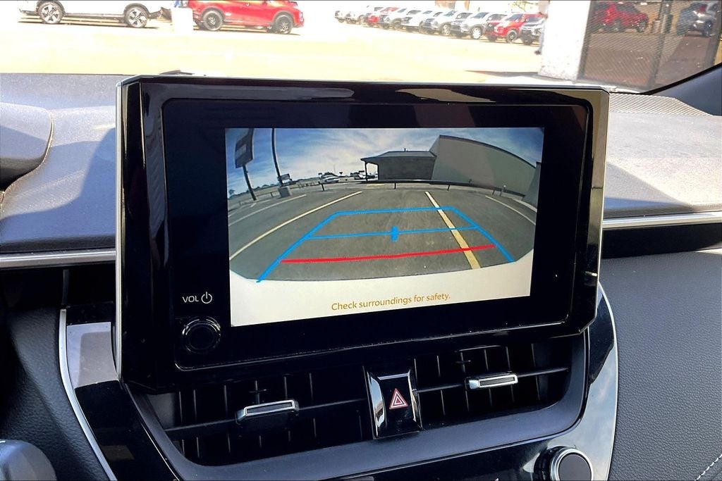 2025 Toyota Corolla Hatchback SE