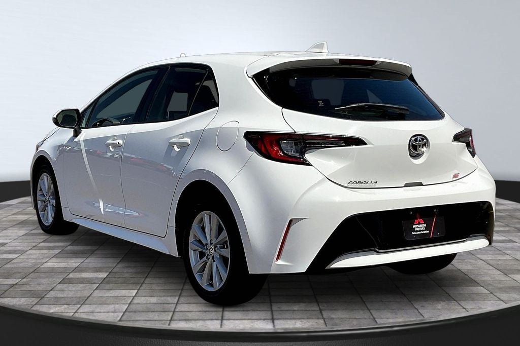 2025 Toyota Corolla Hatchback SE