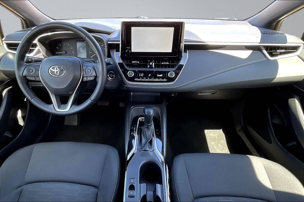 2025 Toyota Corolla Hatchback SE