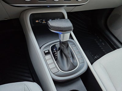 2025 Hyundai Kona SE