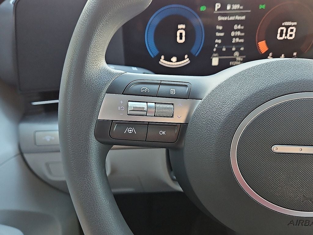 2025 Hyundai Kona SE