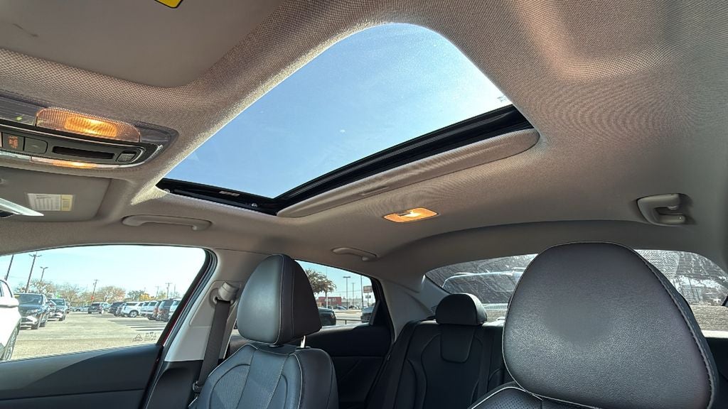 2024 Hyundai Elantra Hybrid Limited