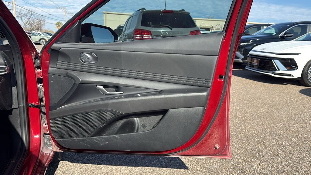 2024 Hyundai Elantra Hybrid Limited