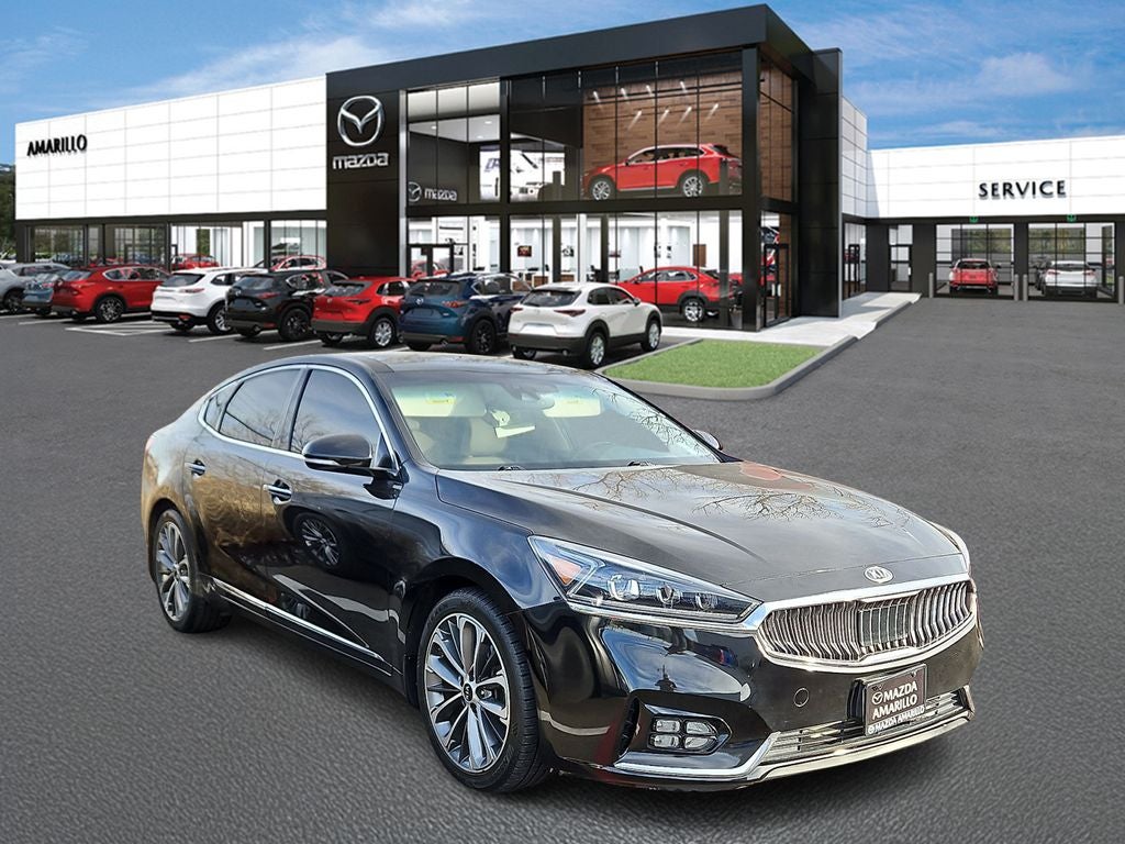 2017 Kia Cadenza Technology