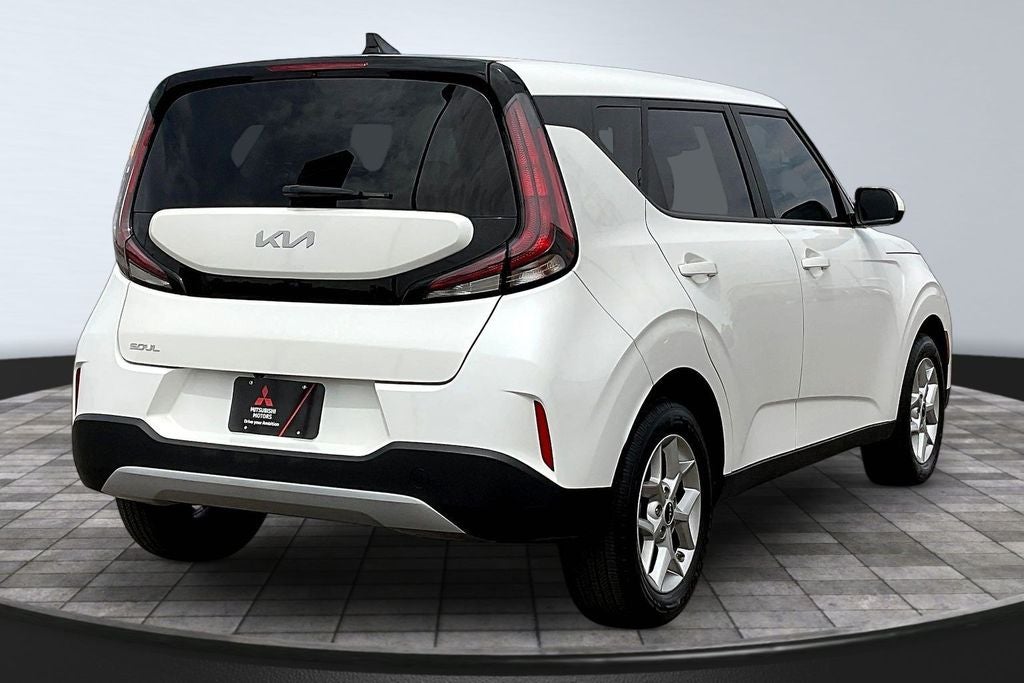 2025 Kia Soul LX