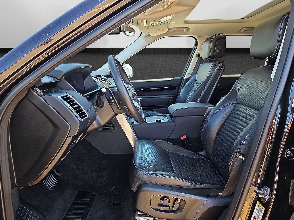 2024 Land Rover Discovery S