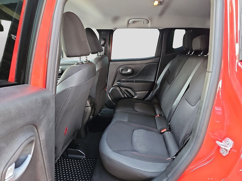 2023 Jeep Renegade Trailhawk