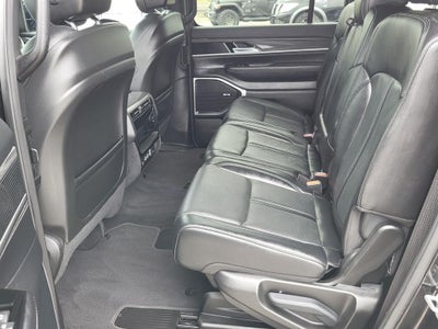 2023 Jeep Wagoneer Series III