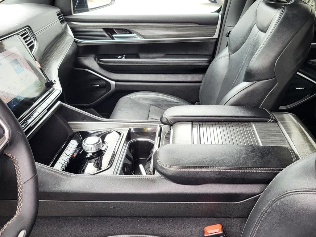 2023 Jeep Wagoneer Series III