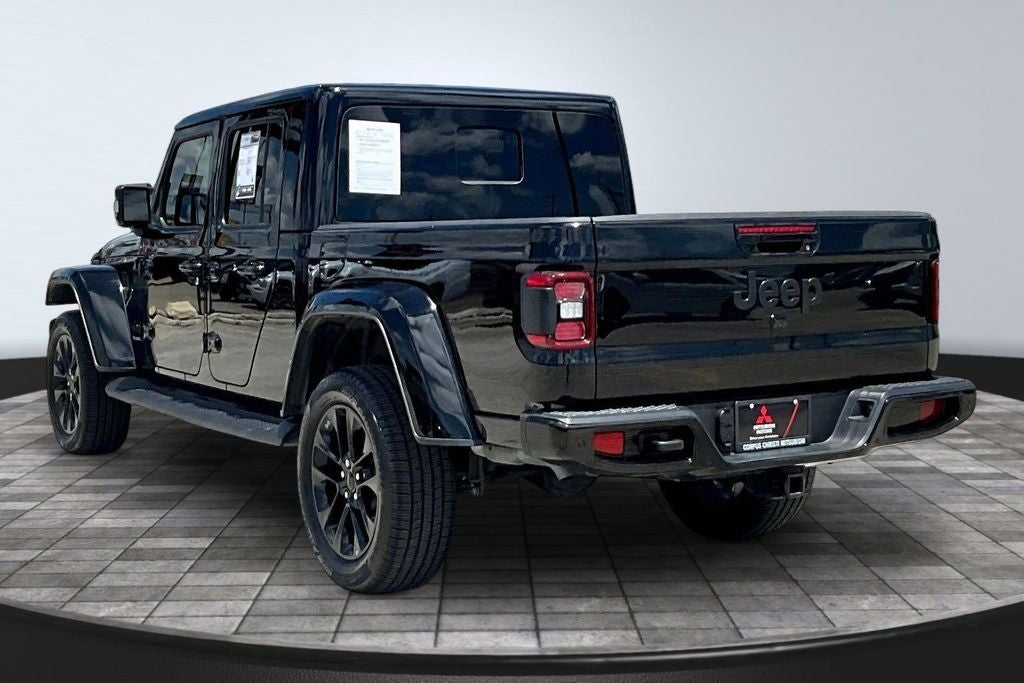 2022 Jeep Gladiator Overland
