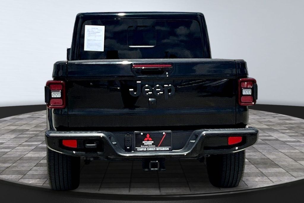 2022 Jeep Gladiator Overland