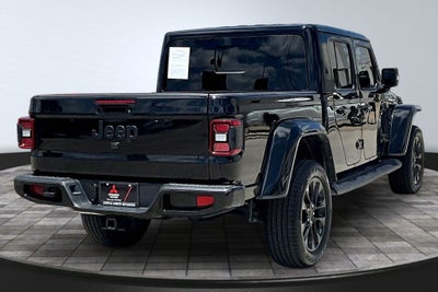 2022 Jeep Gladiator Overland
