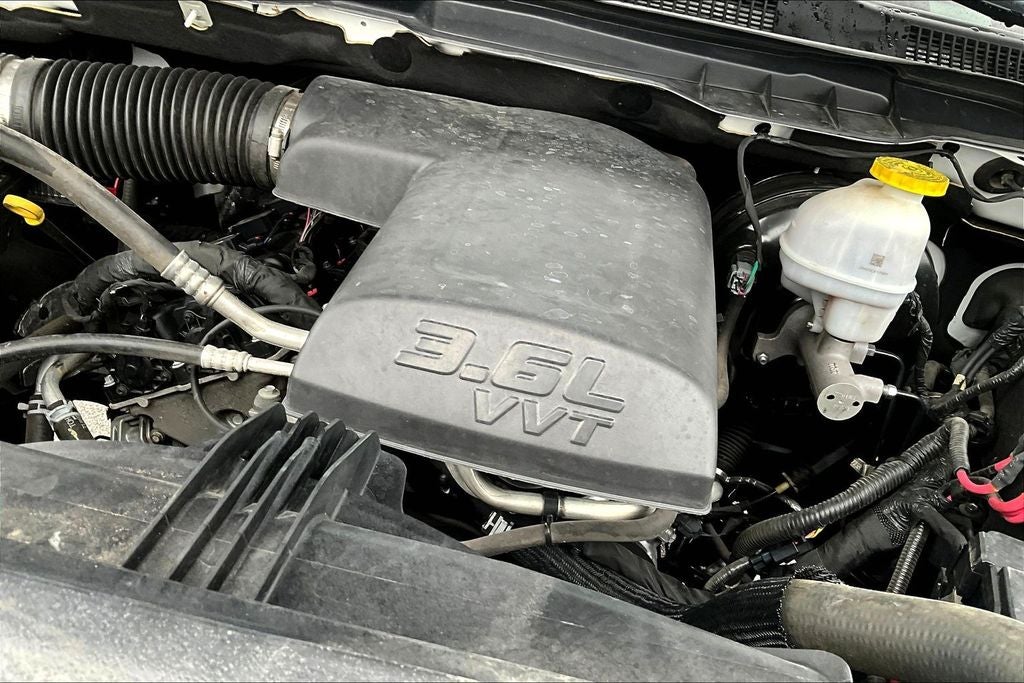 2024 RAM 1500 Classic SLT