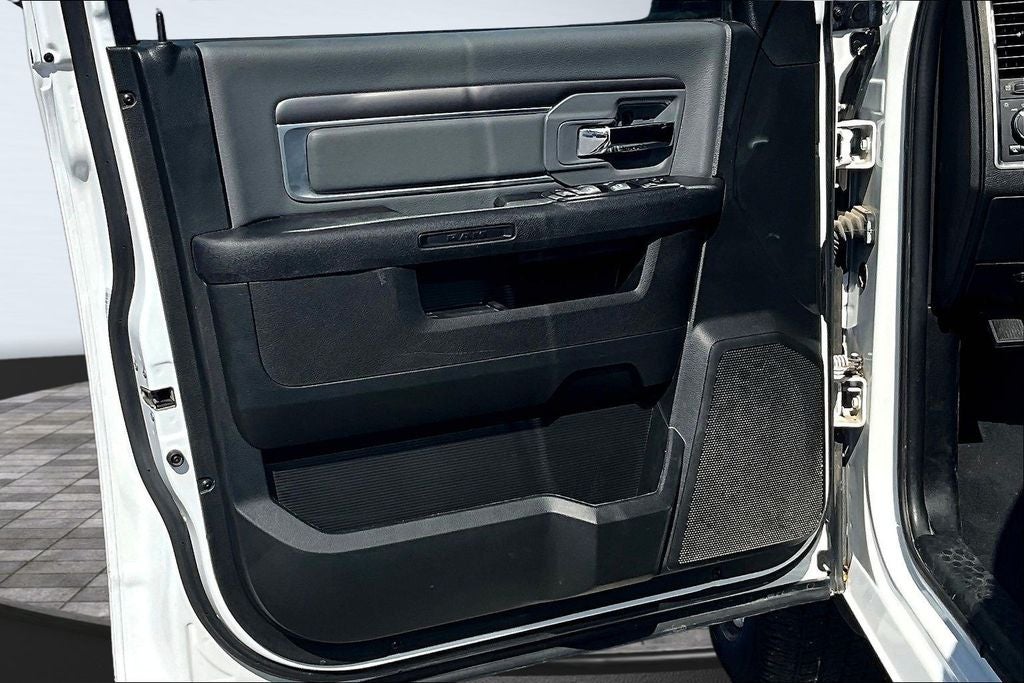 2024 RAM 1500 Classic SLT