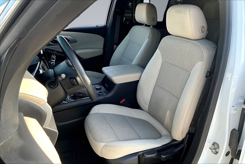 2022 Chevrolet Traverse LS