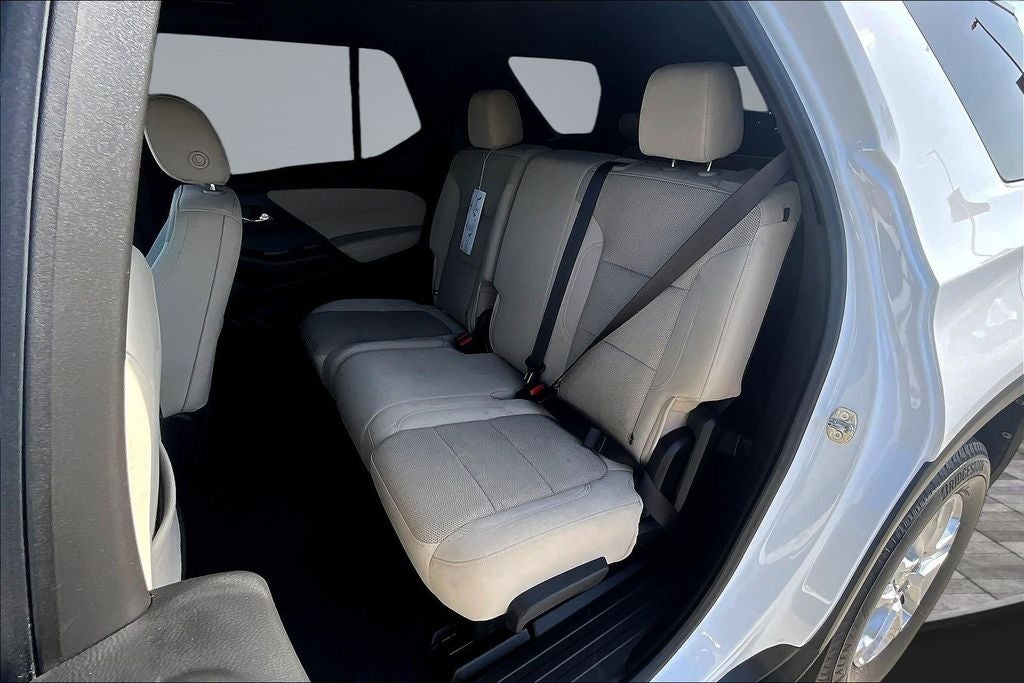 2022 Chevrolet Traverse LS