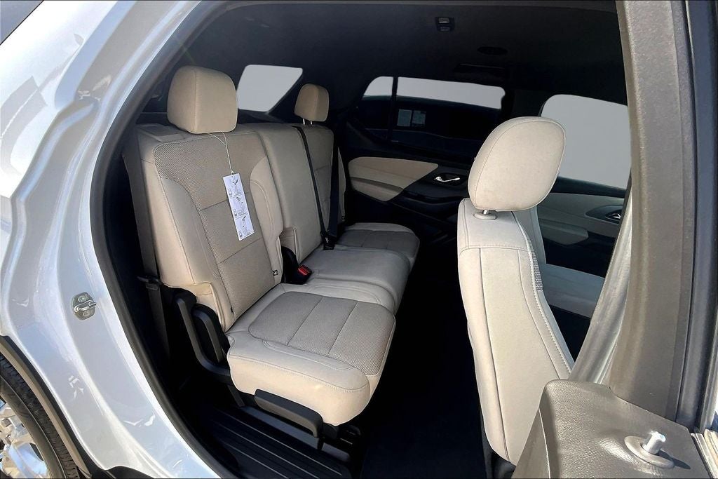 2022 Chevrolet Traverse LS