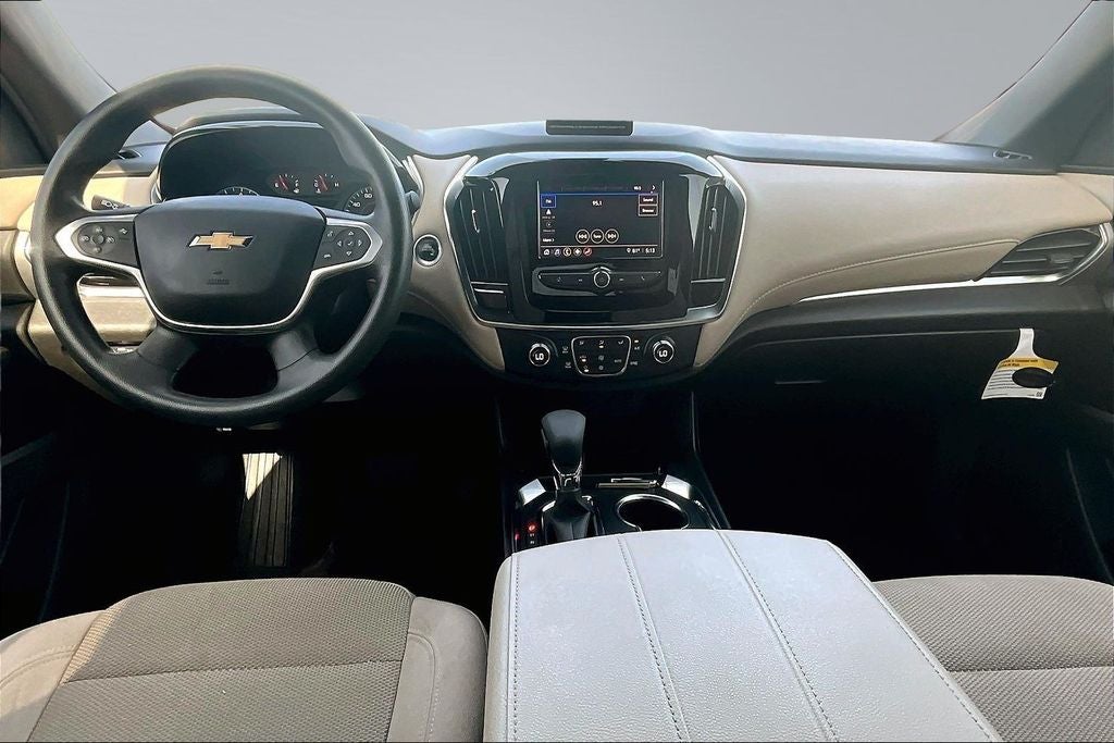 2022 Chevrolet Traverse LS
