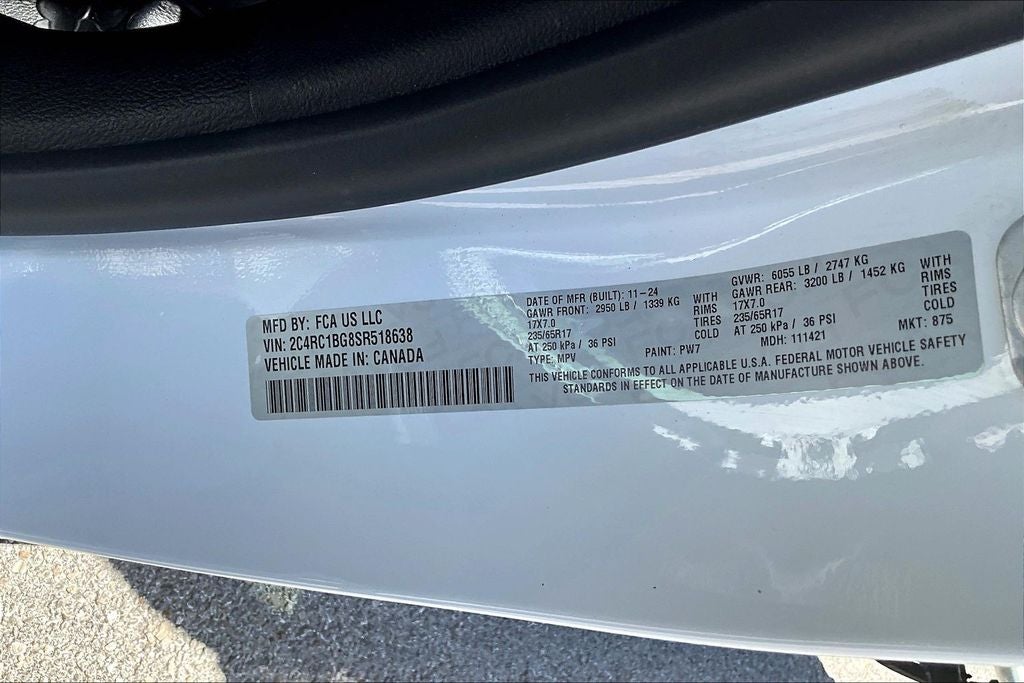 2025 Chrysler Pacifica Select
