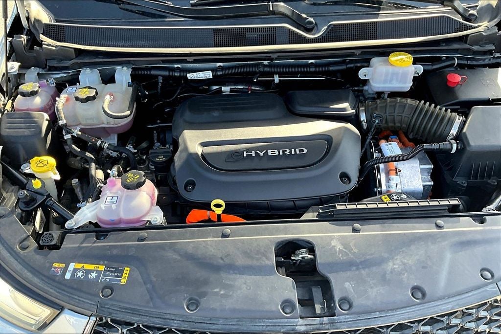 2023 Chrysler Pacifica Hybrid Touring L