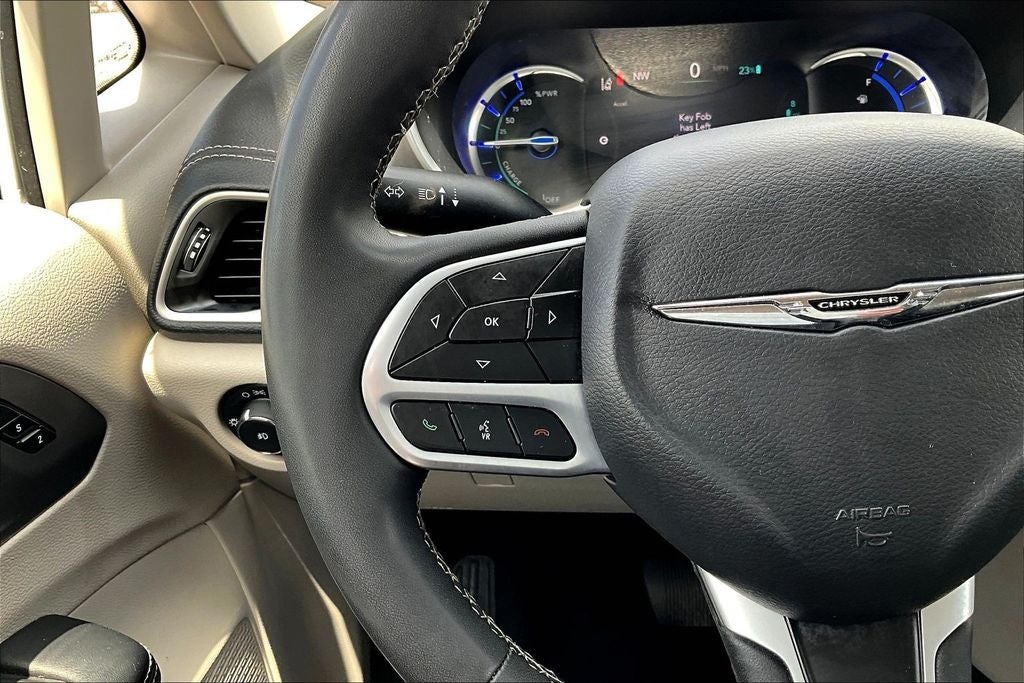 2023 Chrysler Pacifica Hybrid Touring L