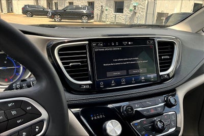 2023 Chrysler Pacifica Hybrid Touring L