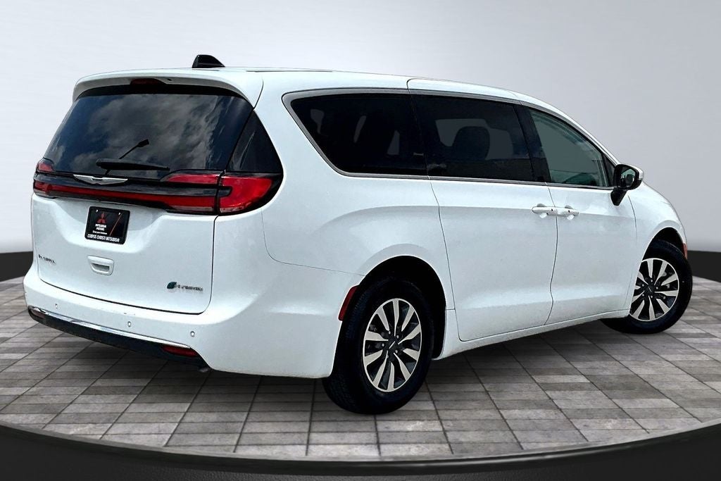 2023 Chrysler Pacifica Hybrid Touring L