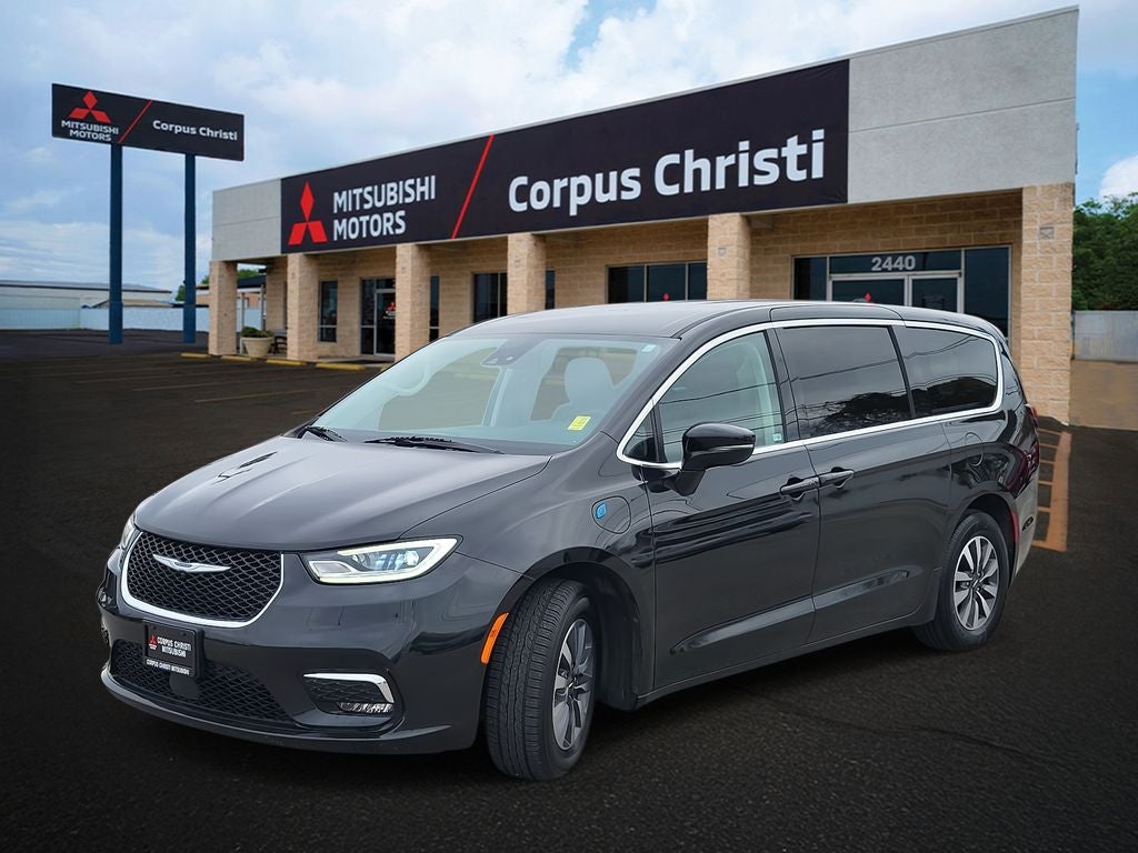 2024 Chrysler Pacifica Hybrid Select