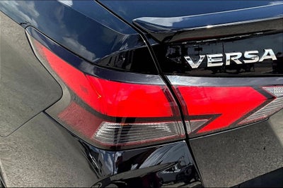 2024 Nissan Versa 1.6 SR