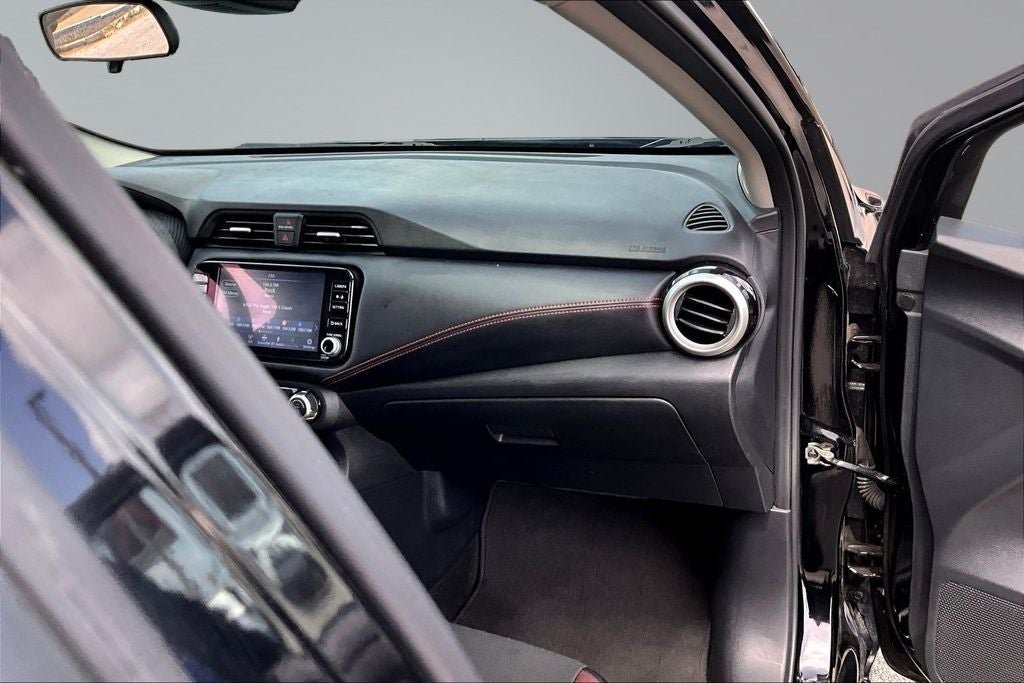 2024 Nissan Versa 1.6 SR