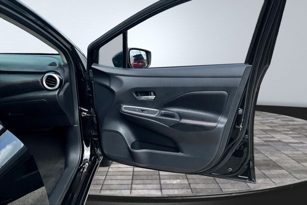 2024 Nissan Versa 1.6 SR