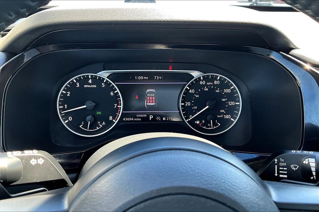 2024 Nissan Pathfinder SV