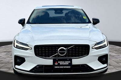 2024 Volvo S60 B5 Core Dark Theme