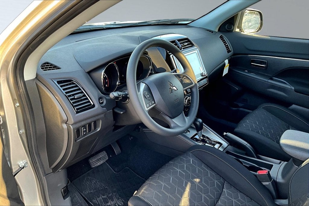 2027 Mitsubishi Outlander Sport 2.0 ES