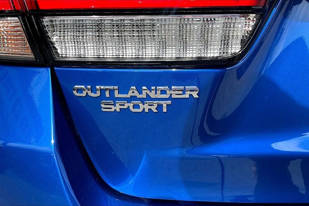 2027 Mitsubishi Outlander Sport Base