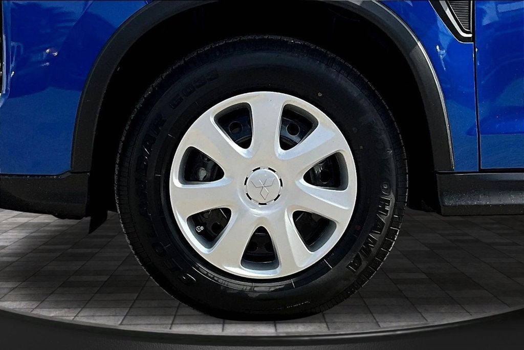 2027 Mitsubishi Outlander Sport Base
