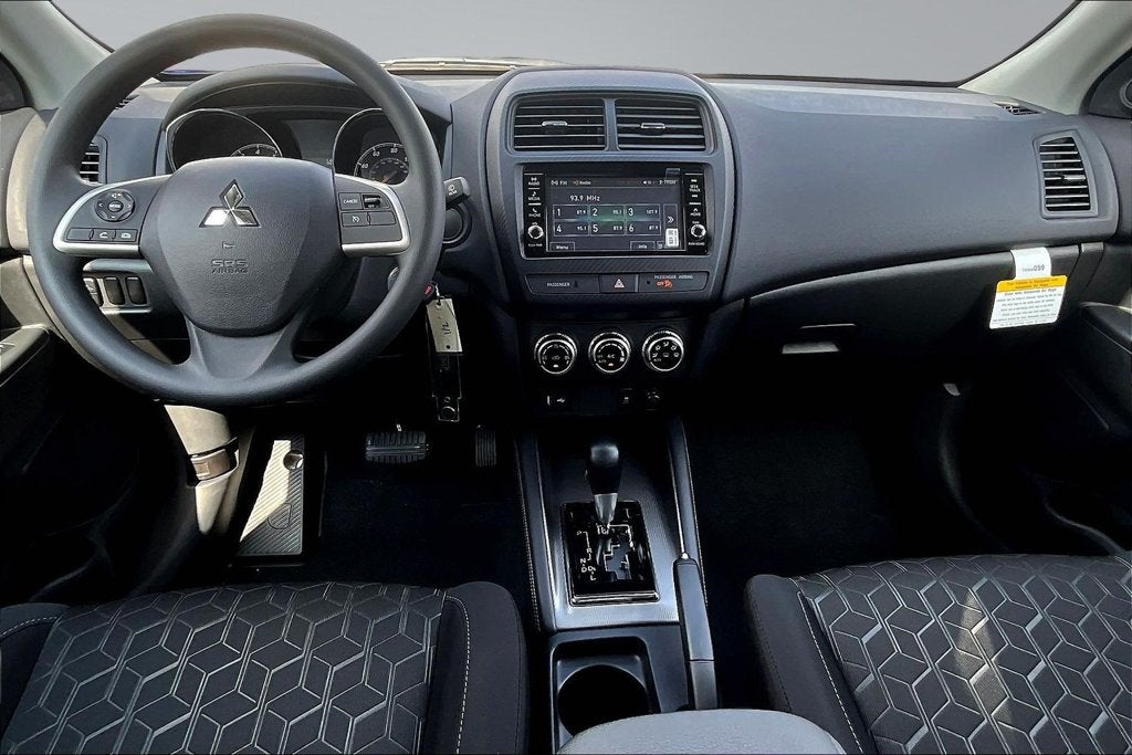 2027 Mitsubishi Outlander Sport Base
