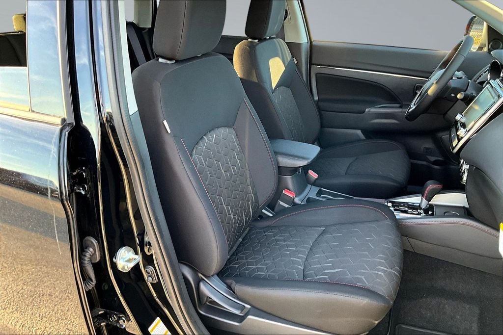 2027 Mitsubishi Outlander Sport 2.0 LE