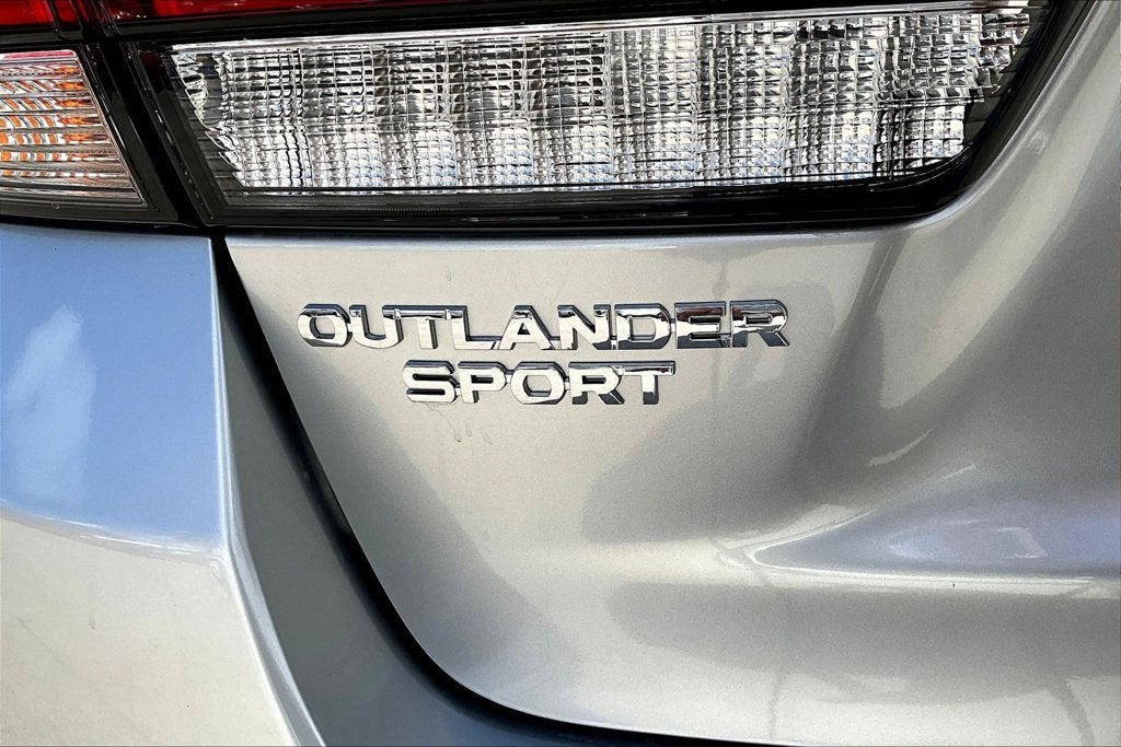2027 Mitsubishi Outlander Sport Base